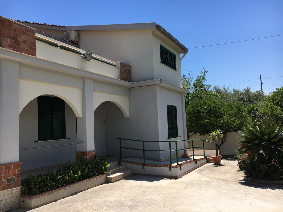 Villa Del Falso Pepe Авола Екстериор снимка
